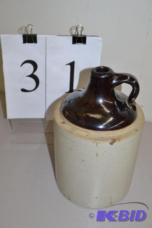 lot 31 image: crock jug