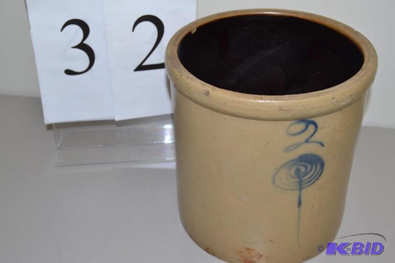 lot 32 image: Red Wing 2 Gallon