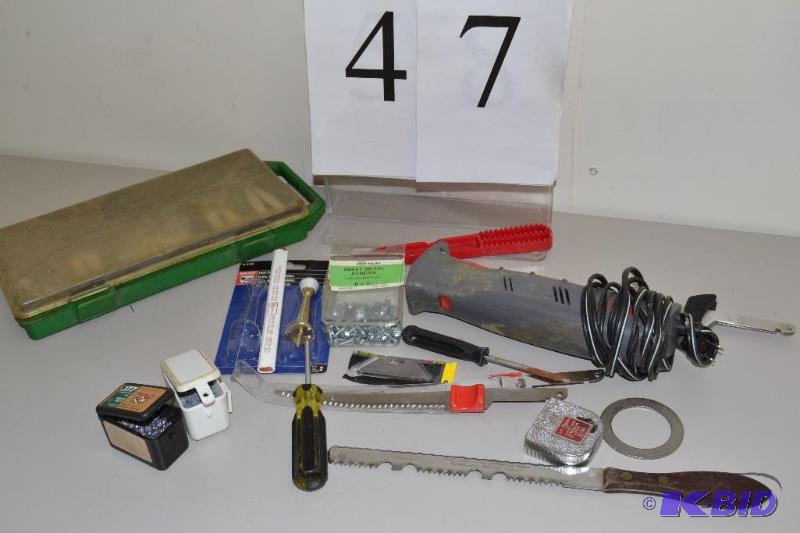 lot 47 image: misc items