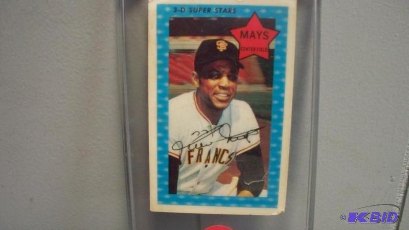 lot 12 image: 1969 Willie Mays MLB promo corp #10 of 75 3-D...
