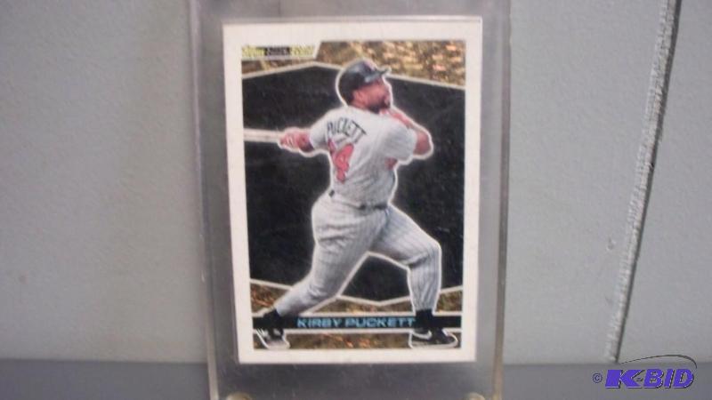 lot 18 image: Topps Black Gold Kirby Puckett Card #40...