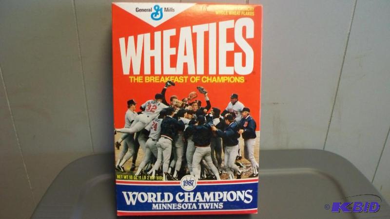 lot 5 image: 1987 Minnesota Twins Wheaties boxes (full nev...