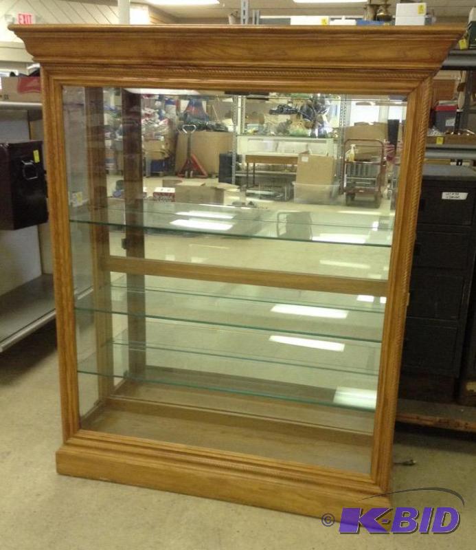 lot 1 image: Glass Front China Hutch