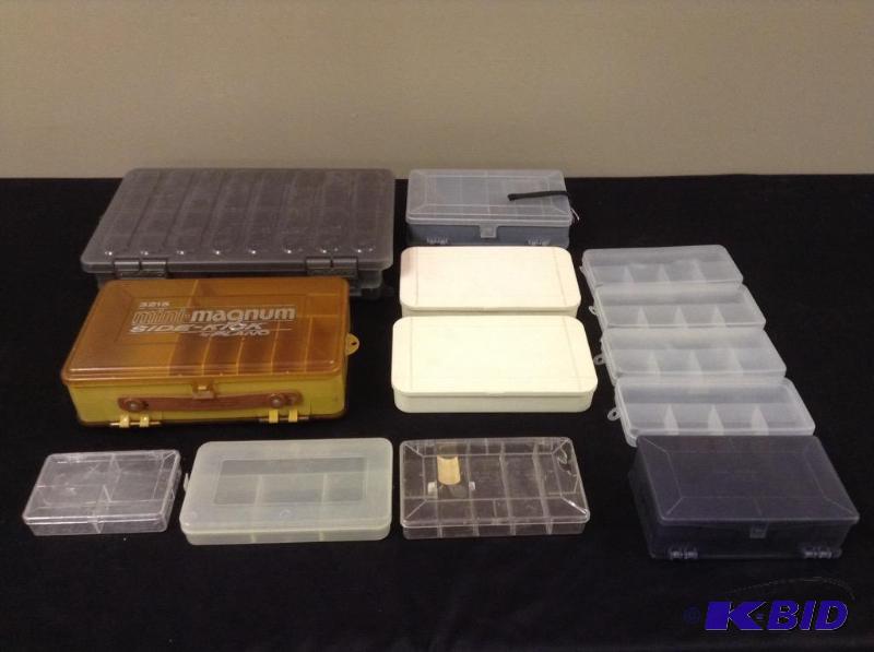 lot 13 image: Lot of Small Containers