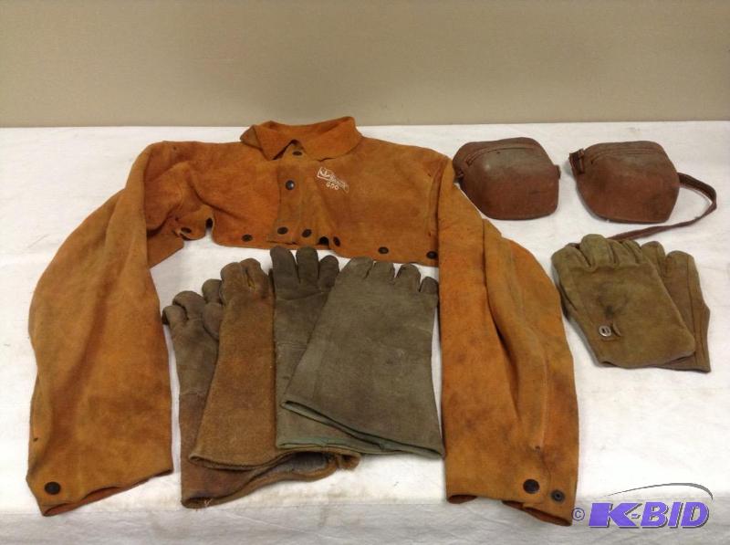 lot 23 image: Lot of welding protective gear