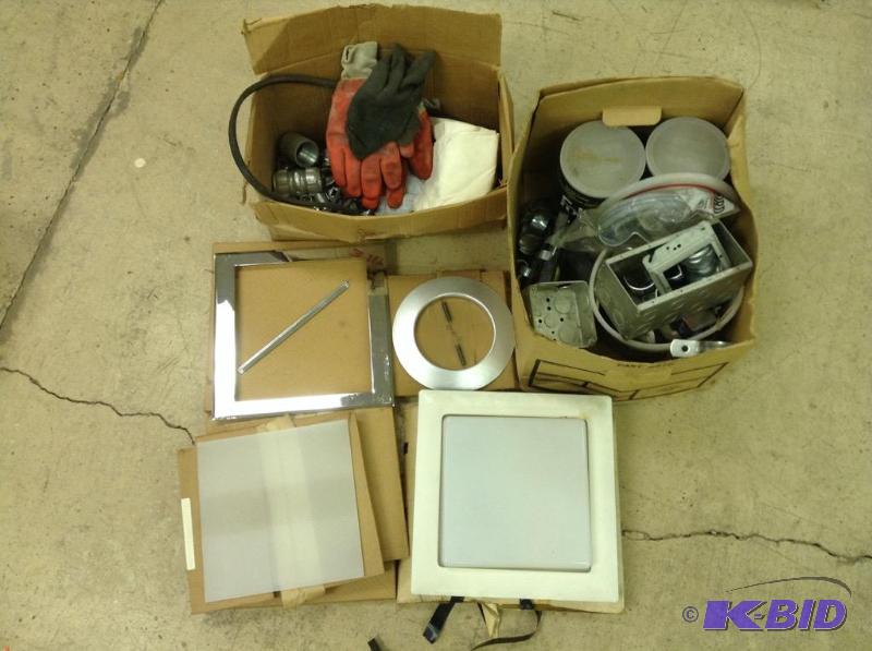 lot 28 image: Lot of Electrical Parts