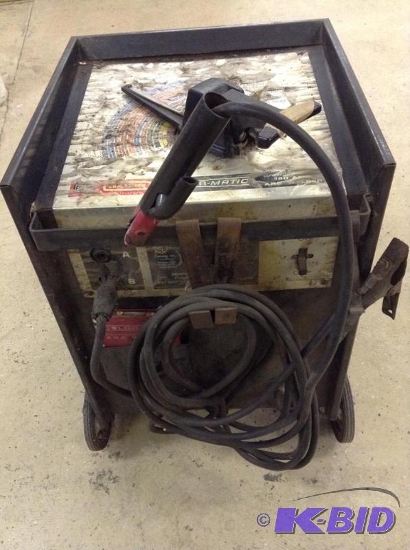lot 32 image: Craftsman Color-matic Arc Welder