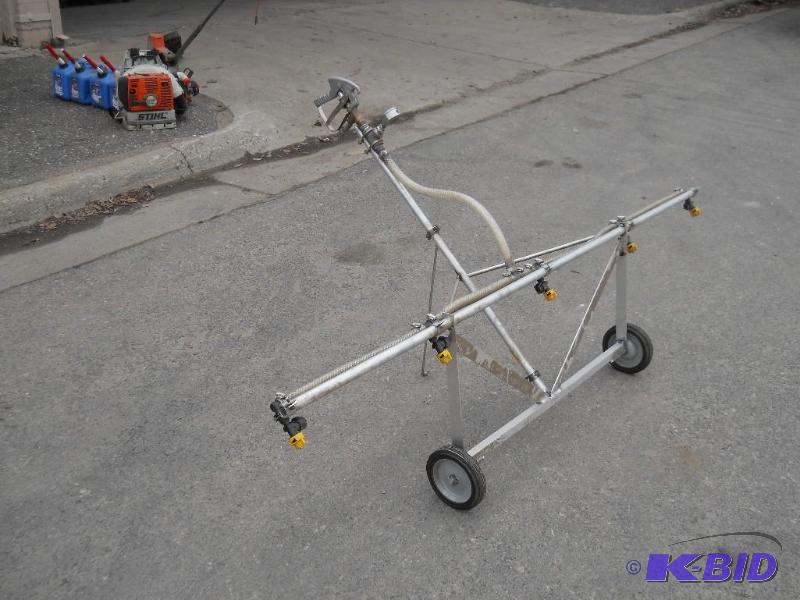 lot 13 image: Tee Jet  Spraying Systems Aluminum Push Sprayer.