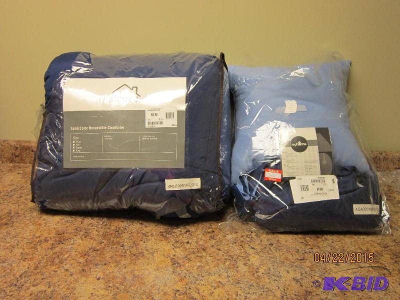 Blue Bed Set with a Blue Throw Pillow