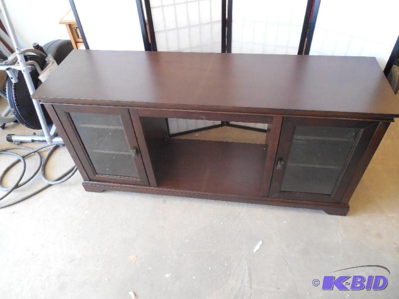 lot 2 image: Febo TV Console Fireplace mantel