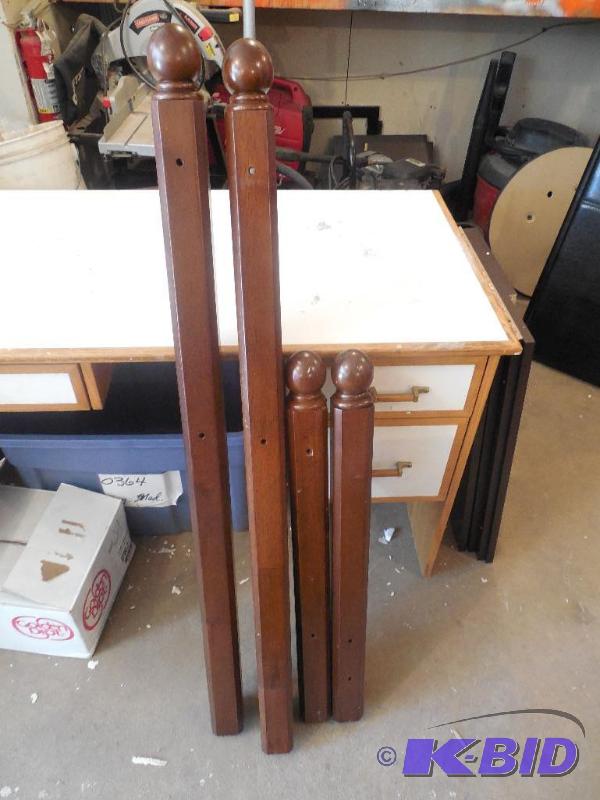 lot 25 image: 4 Bed Post for Frame