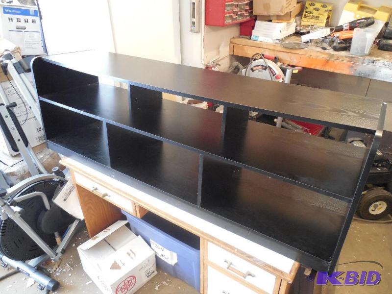 lot 36 image: 60 Entertainment Center 3 shleves - Black