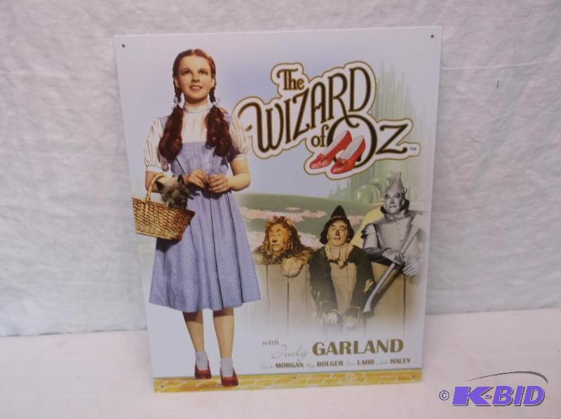 Collectable Wizard of Oz sign measuring 12 1...