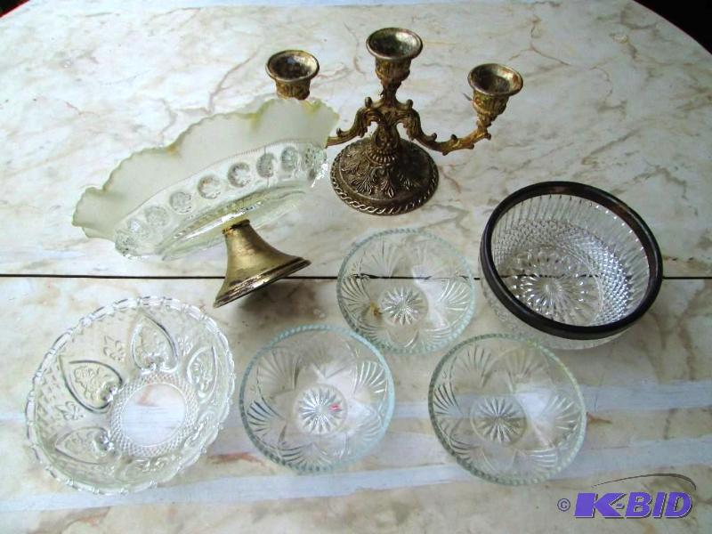 lot 138 image: Lot of assorted glassware...