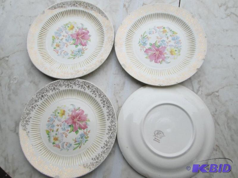 lot 149 image: Plates - Unionmade Sebring OH 22K gold trim R...