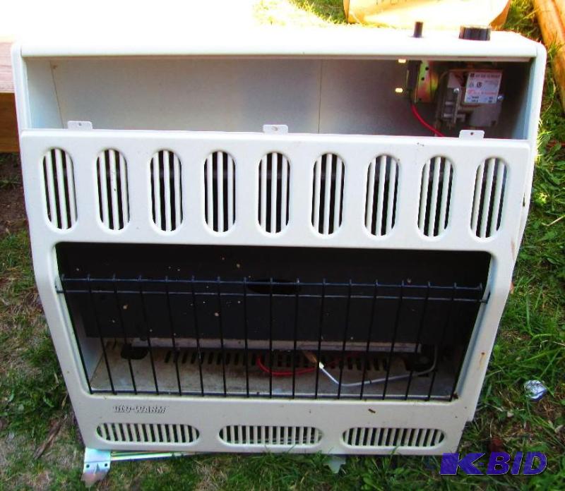 lot 16 image: Glo-WarmFish house heater, uses propane gas, ...