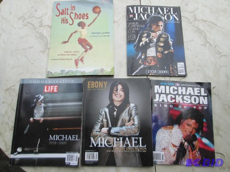 lot 178 image: Lot of Michael Jackson books and a Michael Jo...