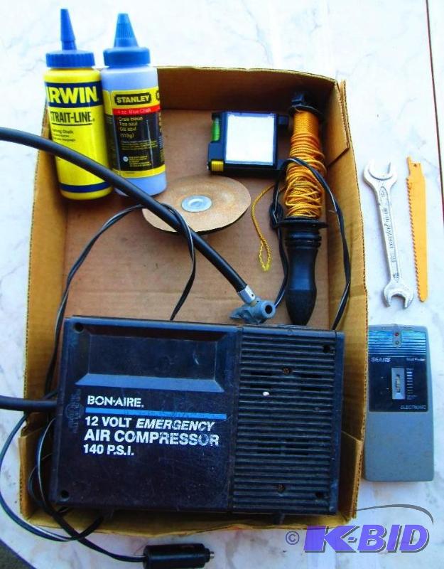 lot 28 image: Car lighter powered air compressor, straight ...