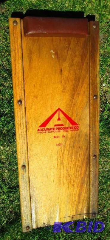 lot 4 image: Vintage creeper by Accurate Products...
