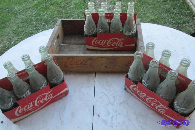 lot 68 image: Wood Coca Cola crate with 3 8 packs of bottle...