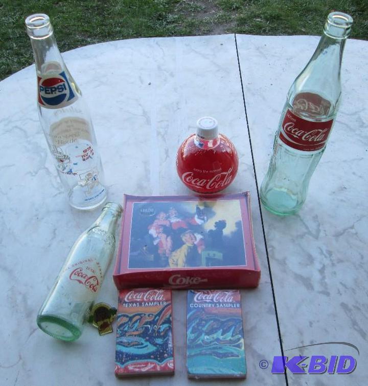 lot 73 image: Lot of assorted Coca Cola collector items, re...
