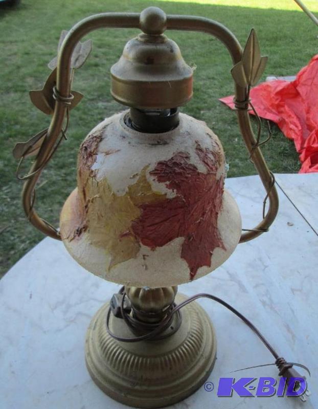 lot 79 image: Unique vintage lamp with glass shade16 inches...