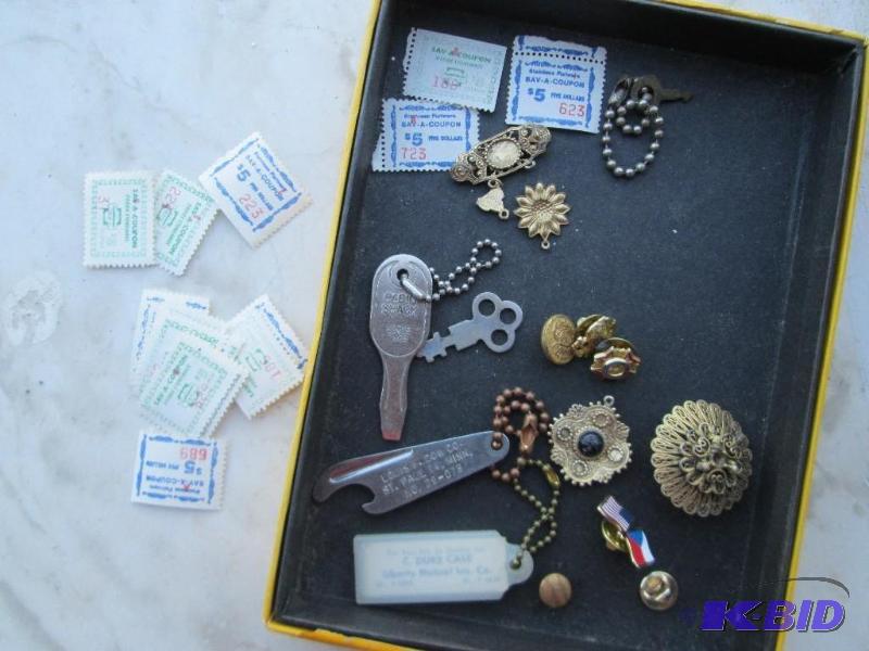 lot 93 image: Lot of jewelry and saver stamps...