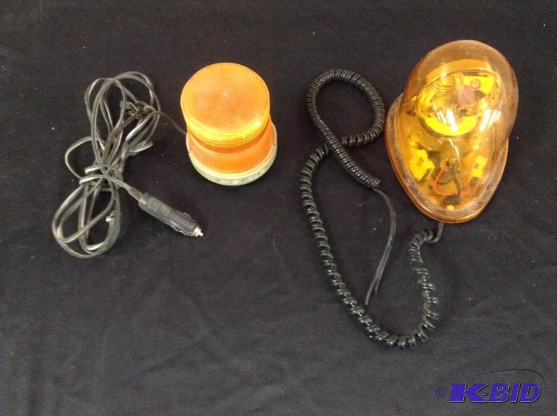 Lot of two amber warning lights