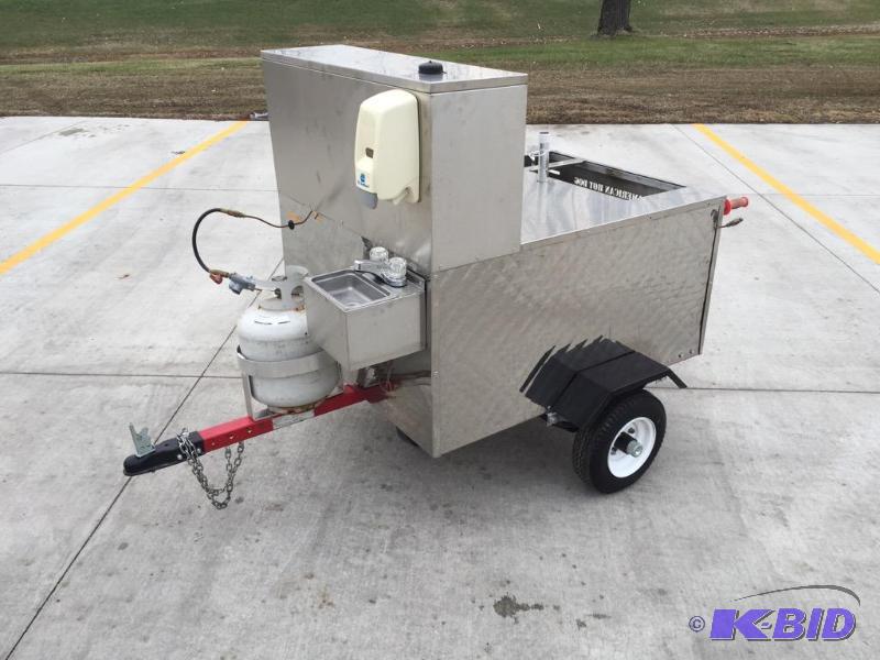 lot 10 image: All American Hot Dog Stand