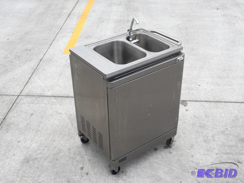lot 11 image: SS Seamless Sink