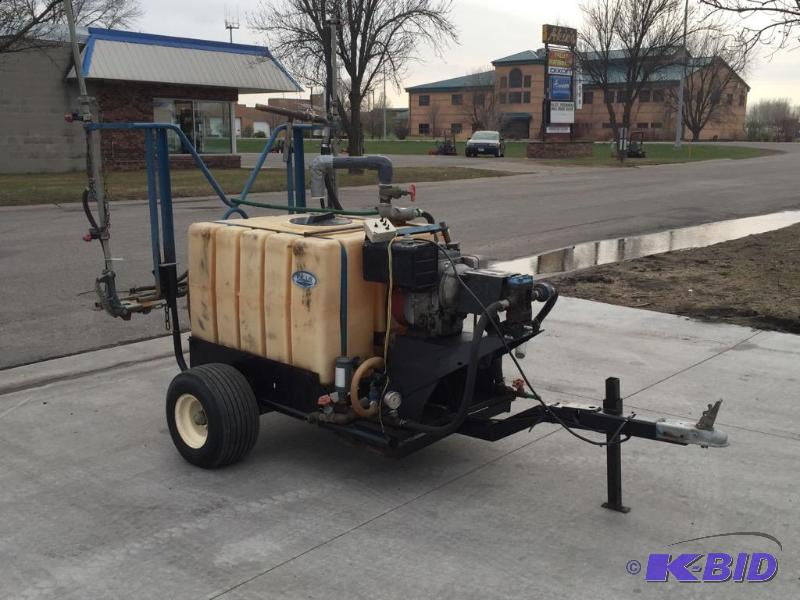 lot 8 image: Broyhill 150-Gallon Sprayer