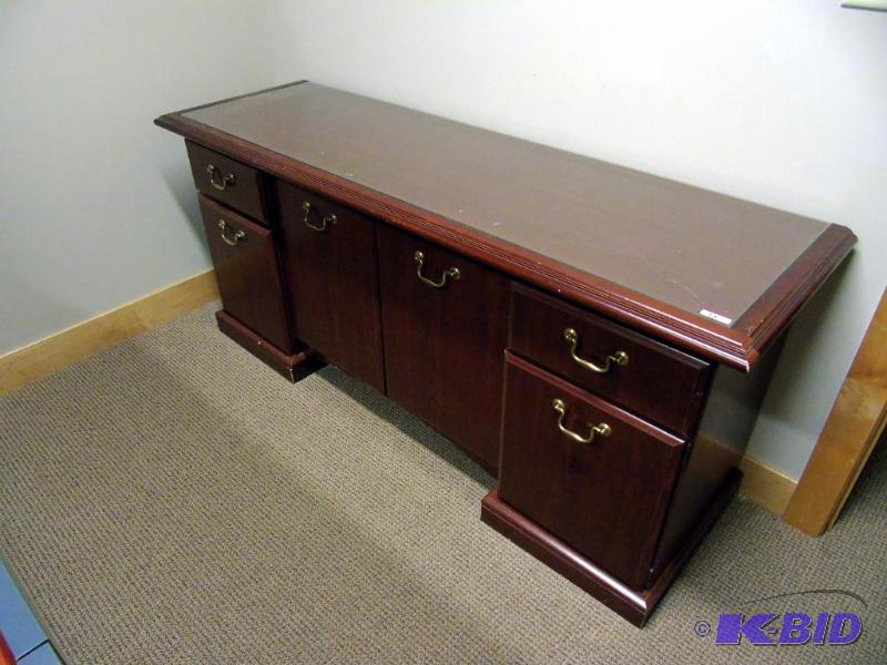 lot 33 image: Cherry Credenza wGlass Top Insert