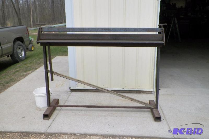 lot 107 image: 60 inch metal bender
