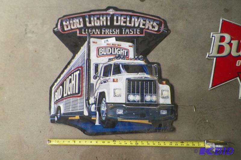 lot 119 image: Metal Sign Bud Light