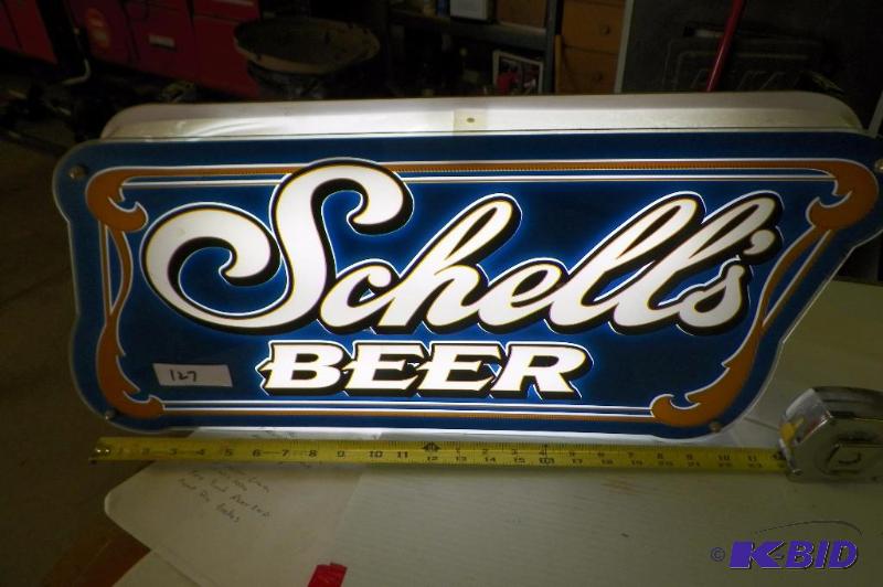 lot 127 image: Shells Beer Lighted Sign