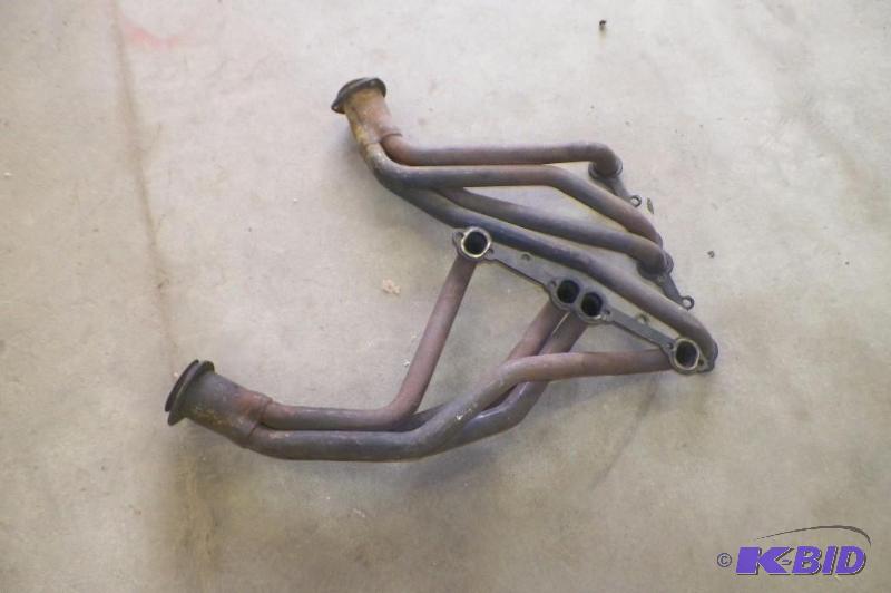 lot 17 image: Small Block Chevy Jegs Headers - Good Shape No holes