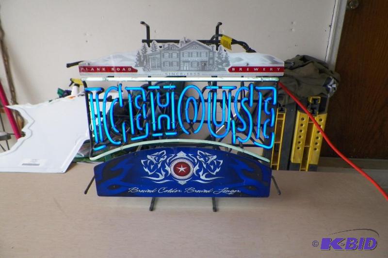lot 170 image: Icehouse Neon Sign - Works Great