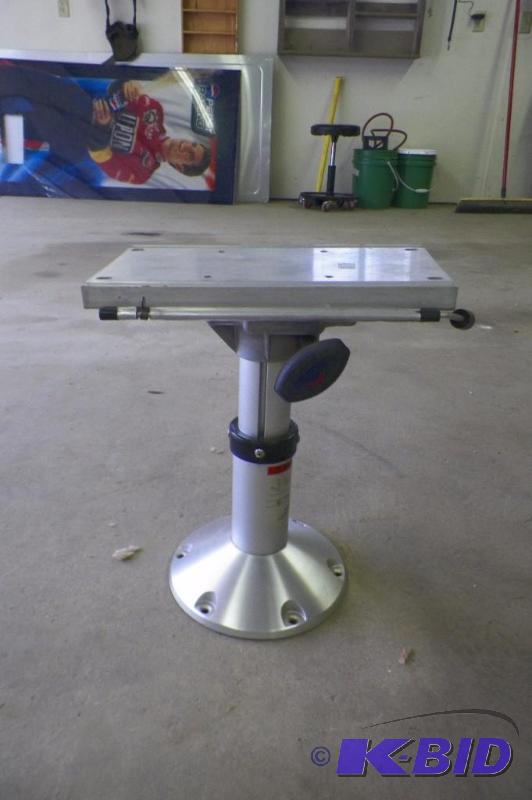 lot 21 image: Brand New Boat Seat Pedestal