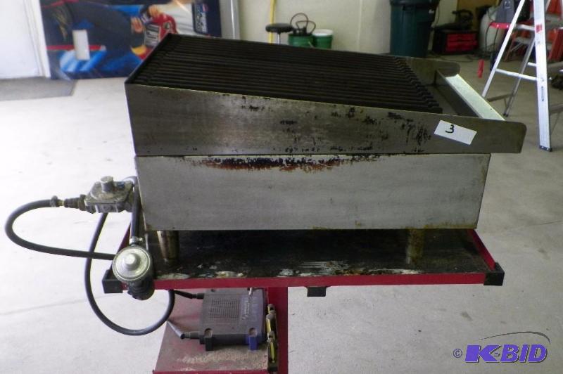 lot 3 image: Starmax Propane Char Broilers.  Propane - from Restaurant.  Works fine  $1500 new.