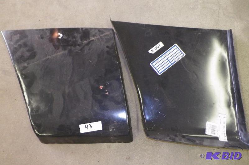lot 43 image: 1970 - 72 Chevelle Front Fender