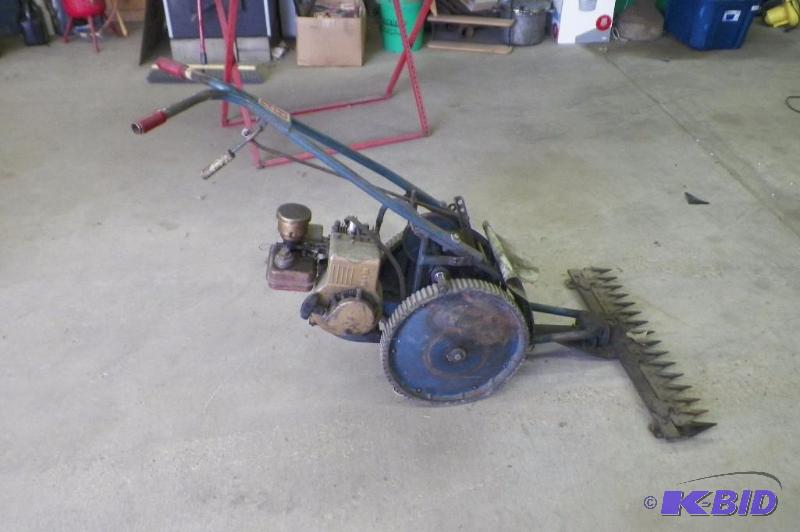 lot 8 image: Jari Sickle Mower - For parts or Restoration