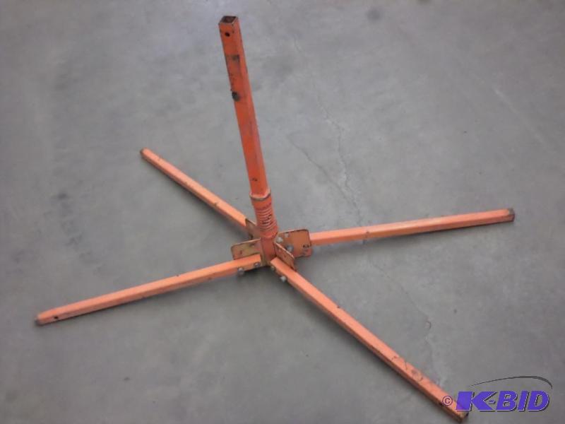 lot 104 image: (5) Spring-Loaded Folding Construction Sign B...