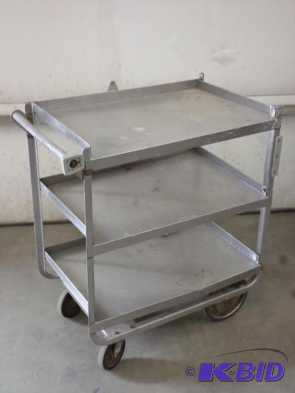 lot 14 image: Imperial Model 722 3-Level Aluminum Cart...