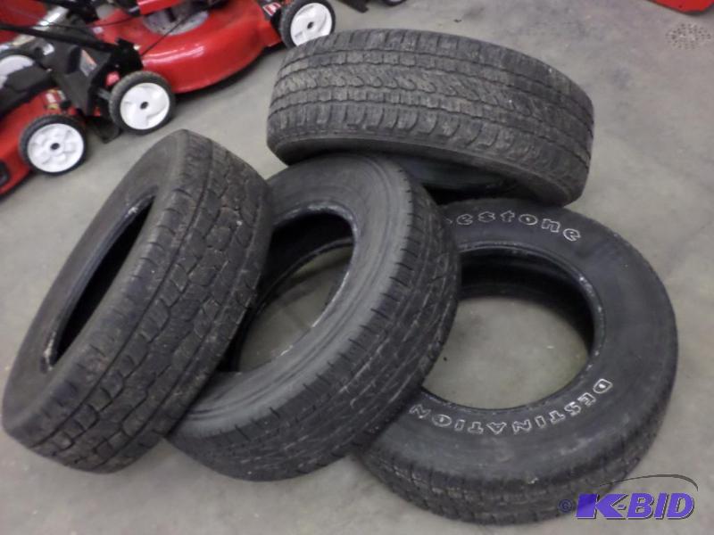 lot 21 image: (4) 2357516 Tires, Good Tread, Used, Mis-Ma...