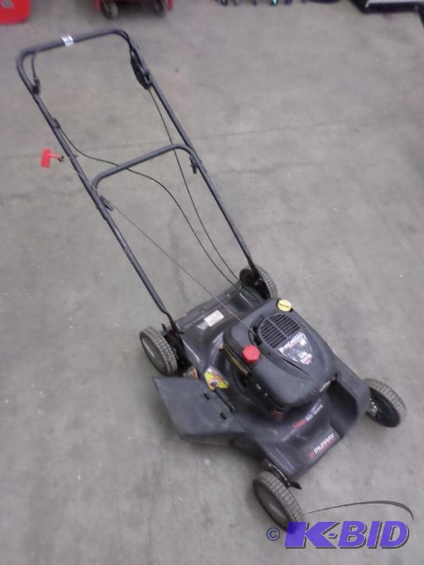 lot 25 image: Murray 6HP 21" Self-Propelled Lawn Mower...