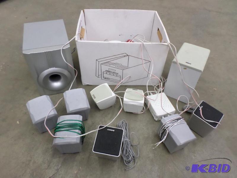 lot 36 image: Box Of 120Volt Computer Speakers...