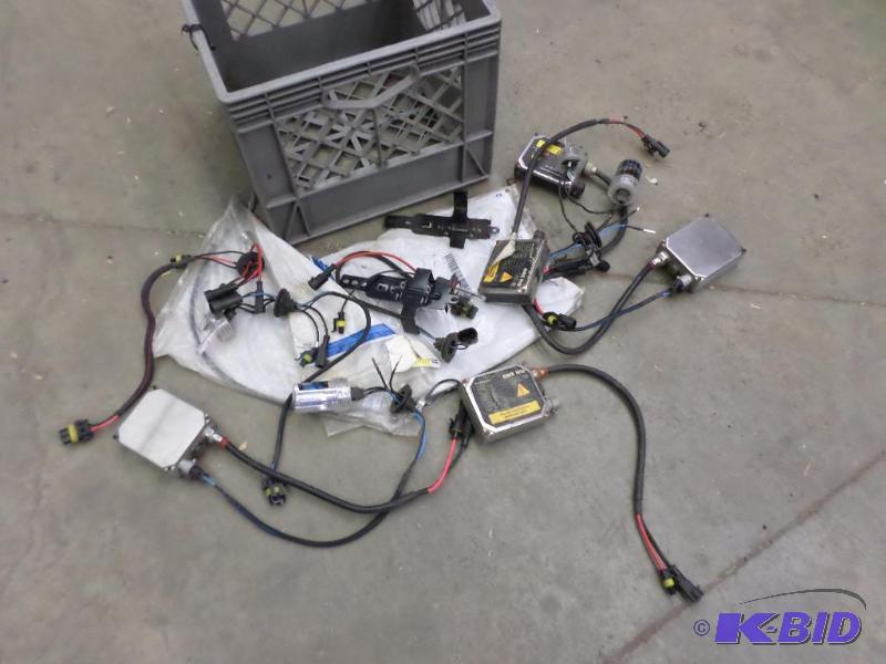 lot 61 image: Set Og HID Headlights For Chevy Truck...