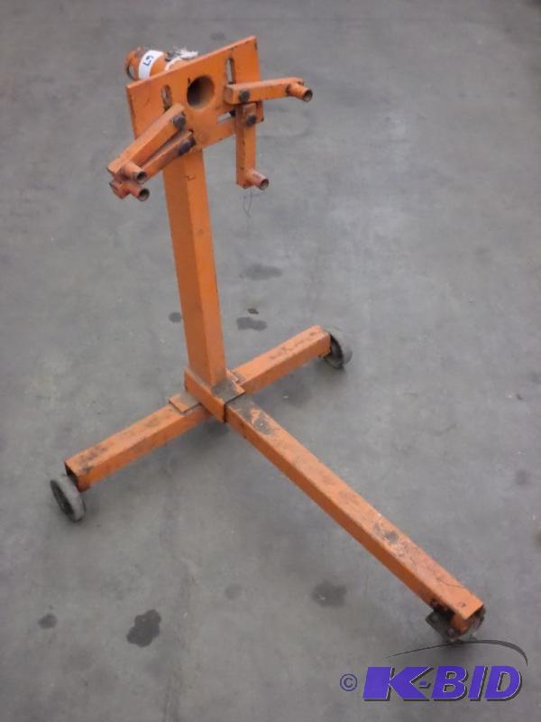 lot 67 image: Steel Engine Hoist...