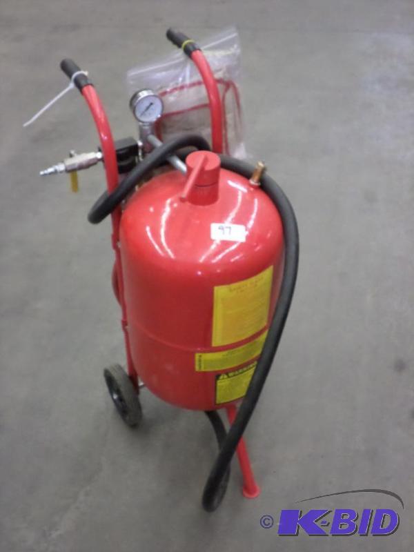 lot 97 image: Like New Sand Blaster Set...