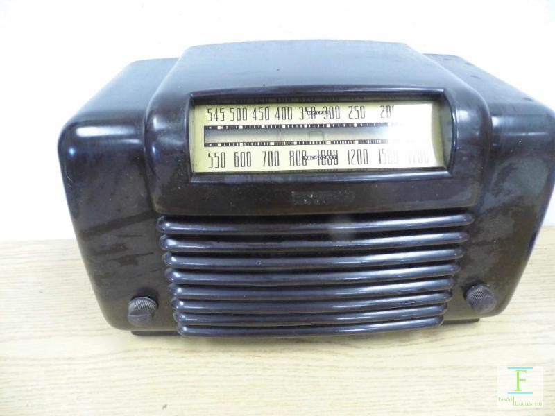 Philco Bakelite Radio